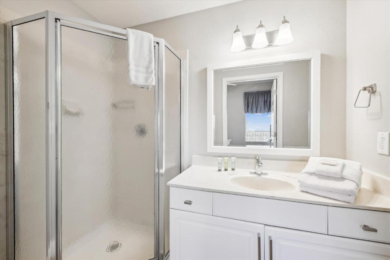 Gone Coastal - Tidewater Beach Resort #2410 By Book That Condo Panama City Beach Kültér fotó